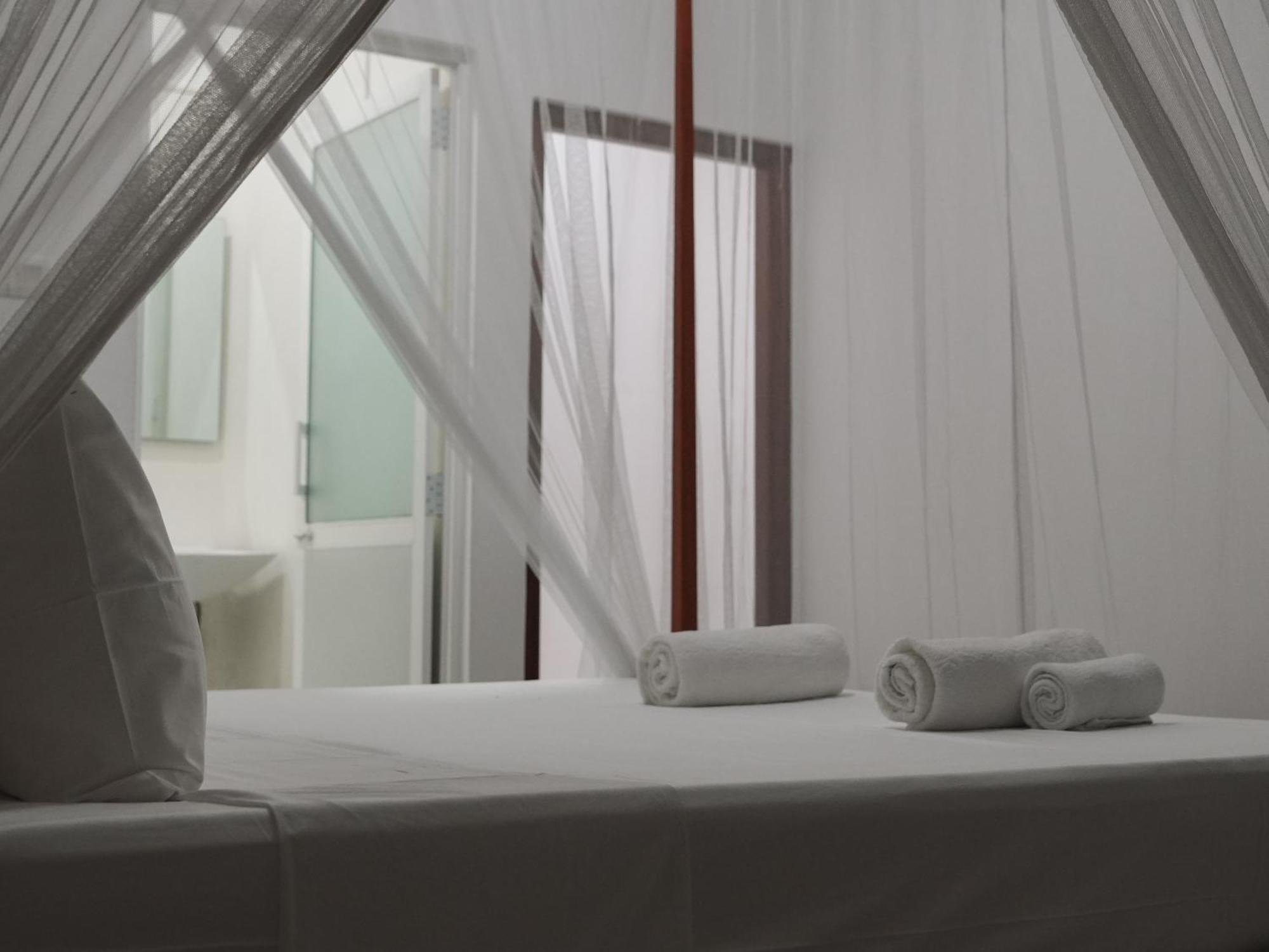 Animals Hotel Ахангама Стая снимка